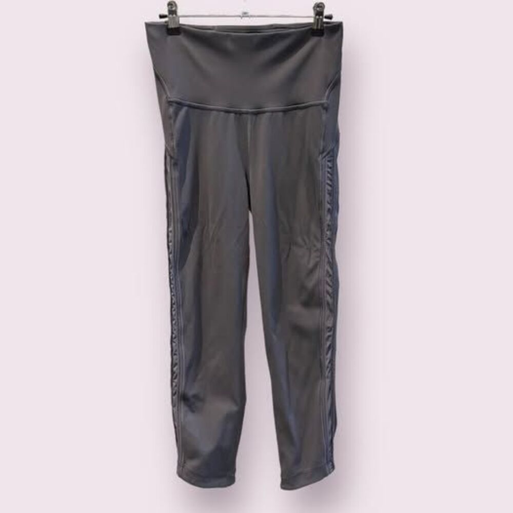 Lululemon Wunder Under Crop (Hi-Rise) Awaken Full-On Luxtreme 21” - Size 6 - Picture 5 of 8
